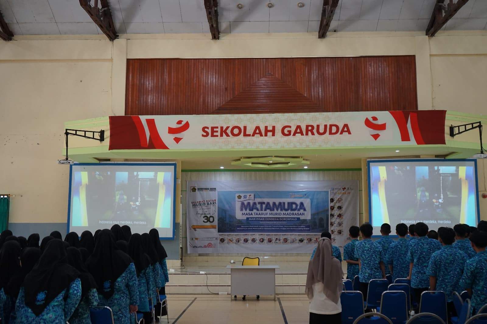 MAN Insan Cendekia Gorontalo (icg.sch.id) – Memasuki hari kedua pelaksanaan Masa Ta'aruf Murid Madrasah (MATAMUDA), murid kelas X Angkatan 30 MAN