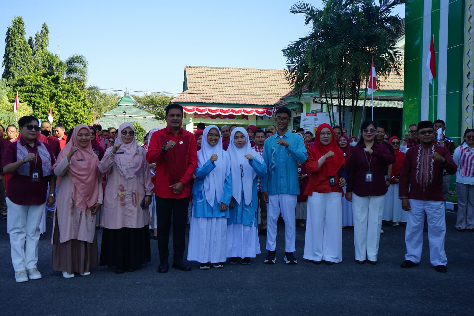 Tim International Standards Olympiad MAN Insan Cendekia Gorontalo Resmi Dilepas Kakanwil Kemenag Gorontalo Menuju Korea Selatan