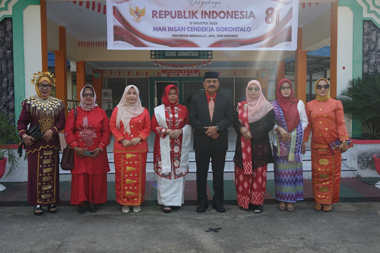 Kemenag Bone Bolango Gelar Upacara HUT ke-81 Kemerdekaan RI di MAN IC Gorontalo