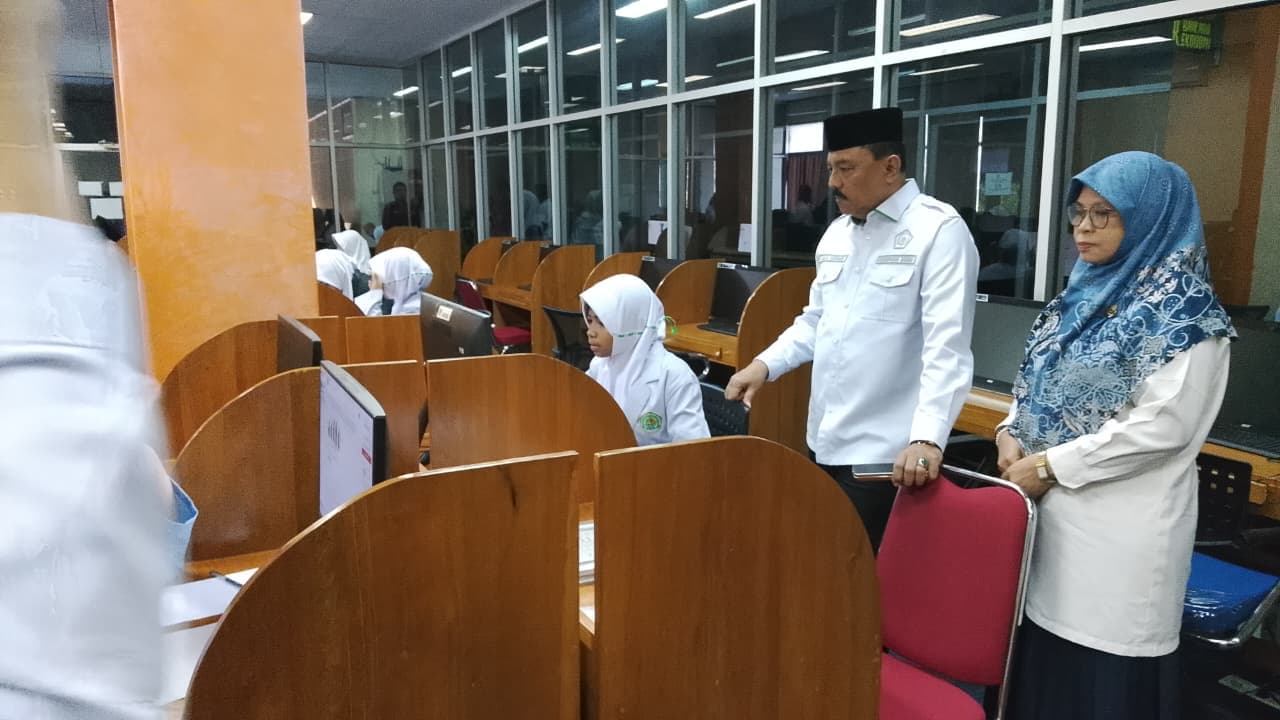 Hari Kedua OMI Bone Bolango Berjalan Lancar, Kakan Kemenag Pantau Langsung Kompetisi