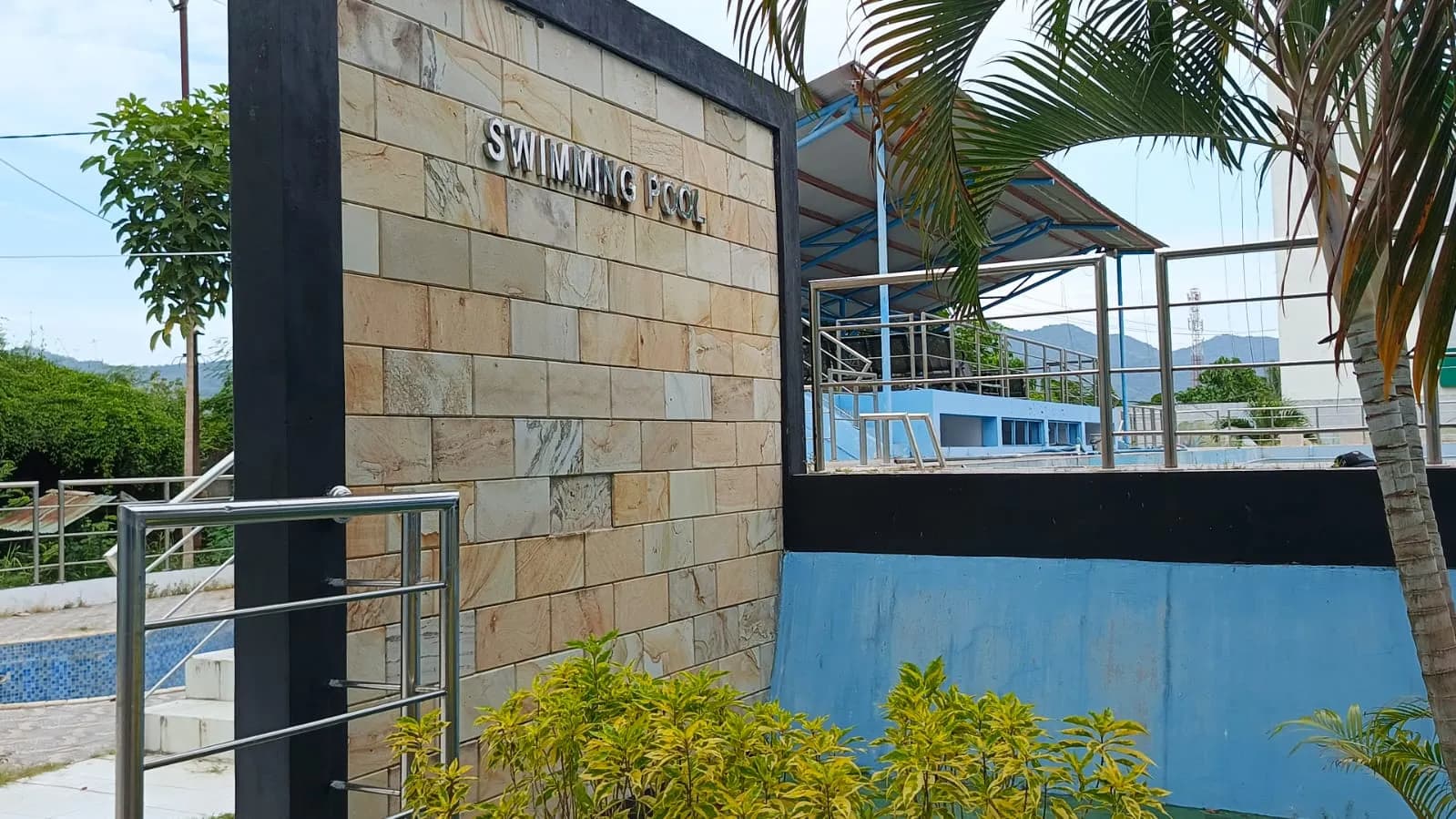 Kolam renang madrasah