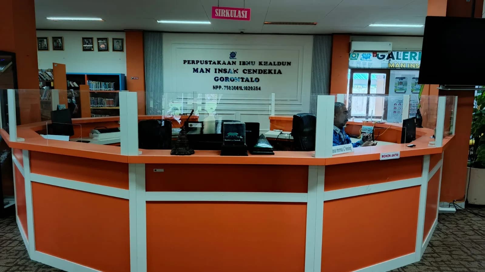 Meja sirkulasi