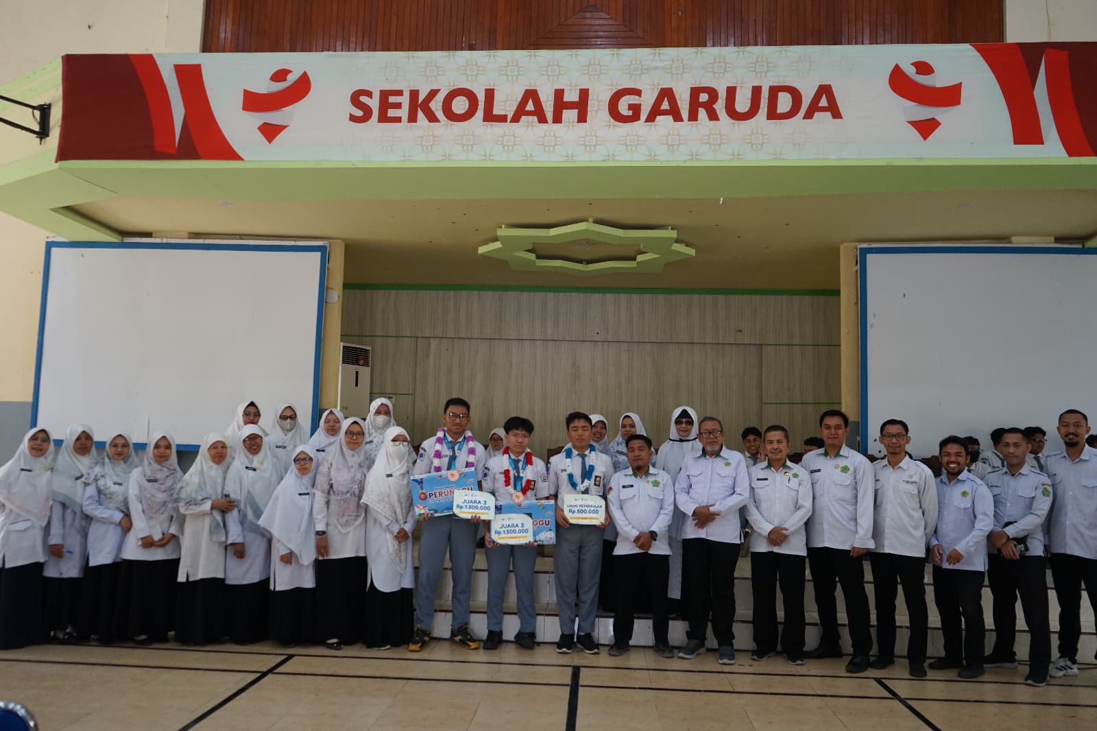 Berbagi Pengalaman dan Inspirasi, Murid MAN IC Gorontalo Ceritakan Perjalanan Menuju Prestasi